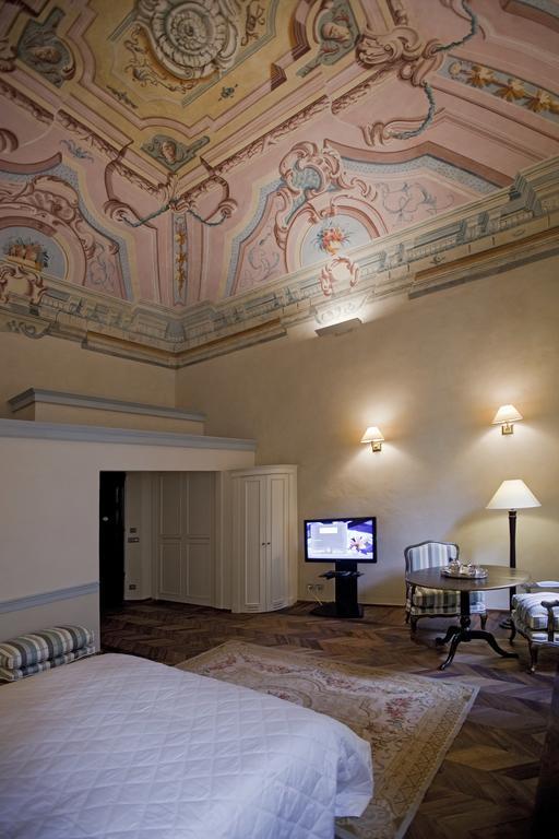 Palazzo Carletti Bed and Breakfast Montepulciano Stazione Værelse billede