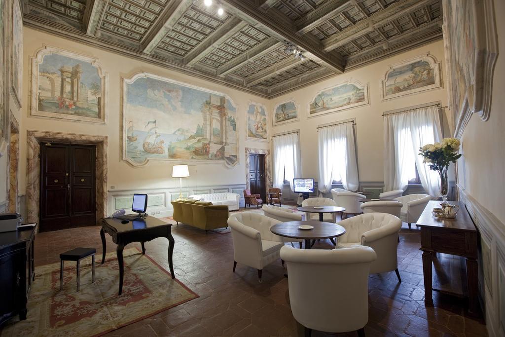 Palazzo Carletti Bed and Breakfast Montepulciano Stazione Eksteriør billede