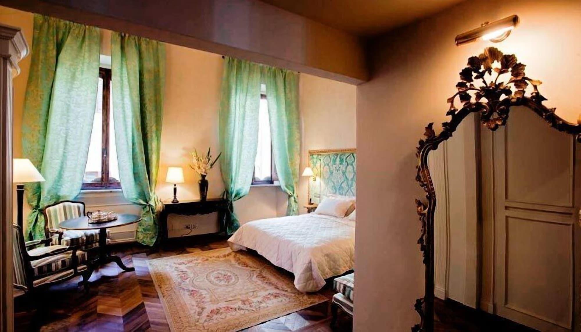 Palazzo Carletti Bed and Breakfast Montepulciano Stazione Eksteriør billede