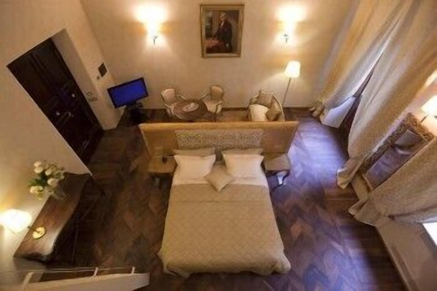 Palazzo Carletti Bed and Breakfast Montepulciano Stazione Eksteriør billede