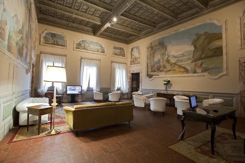 Palazzo Carletti Bed and Breakfast Montepulciano Stazione Eksteriør billede